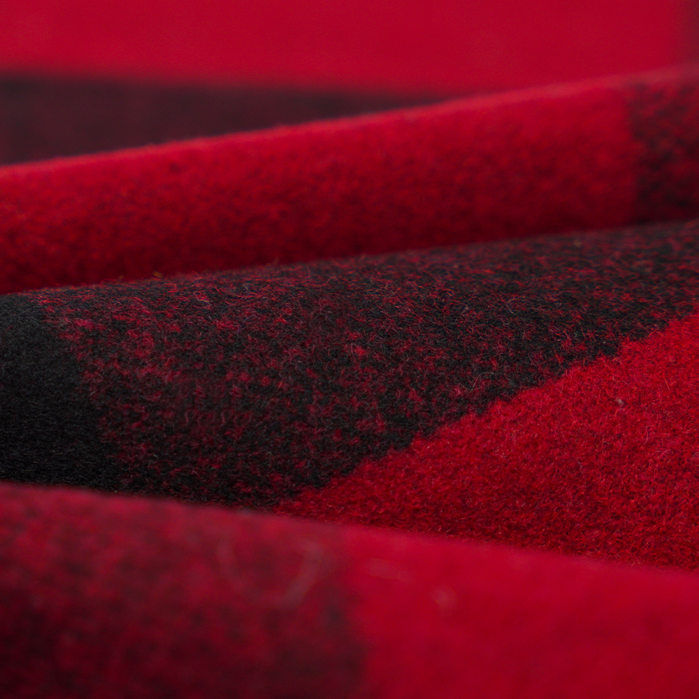 50% wol, 40% polyester, 10% andere vezels, 760 g/ml, zwarte en rode ruiten, Melton-stof, ML-3010354