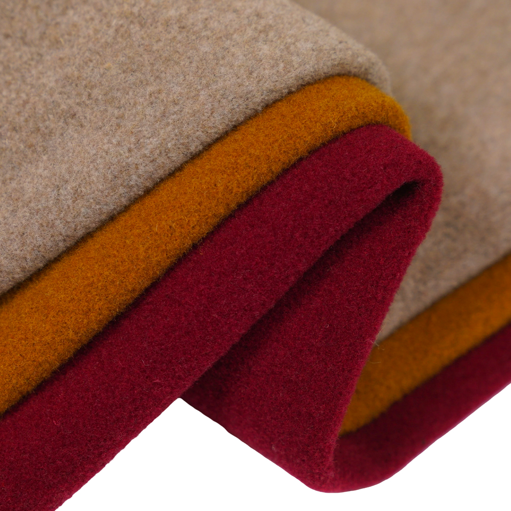 20% wol, 70% polyester, 690g/ml, aardetint, poolstof, ML-2010384-4